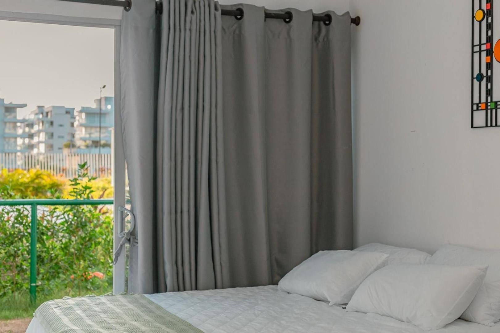 Apartamento Apto Moderno En Serena Del Mar Con Terraza. Ideal Familias Y Grupos *