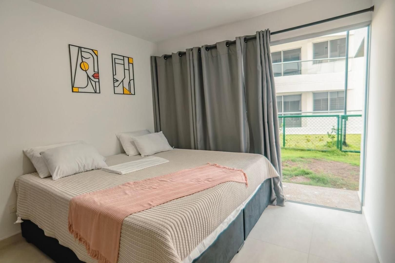 Apto Moderno En Serena Del Mar Con Terraza. Ideal Familias Y Grupos Apartamento